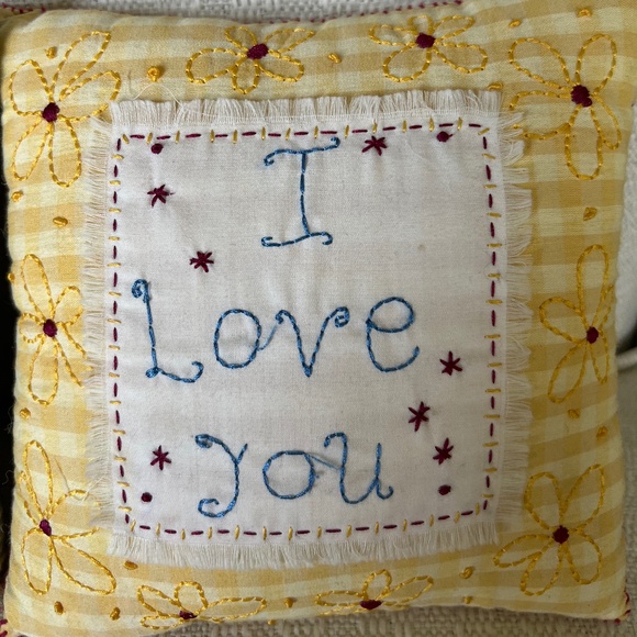 2 Piece Set - Small Inspirational Pillows - Picture 3 of 4